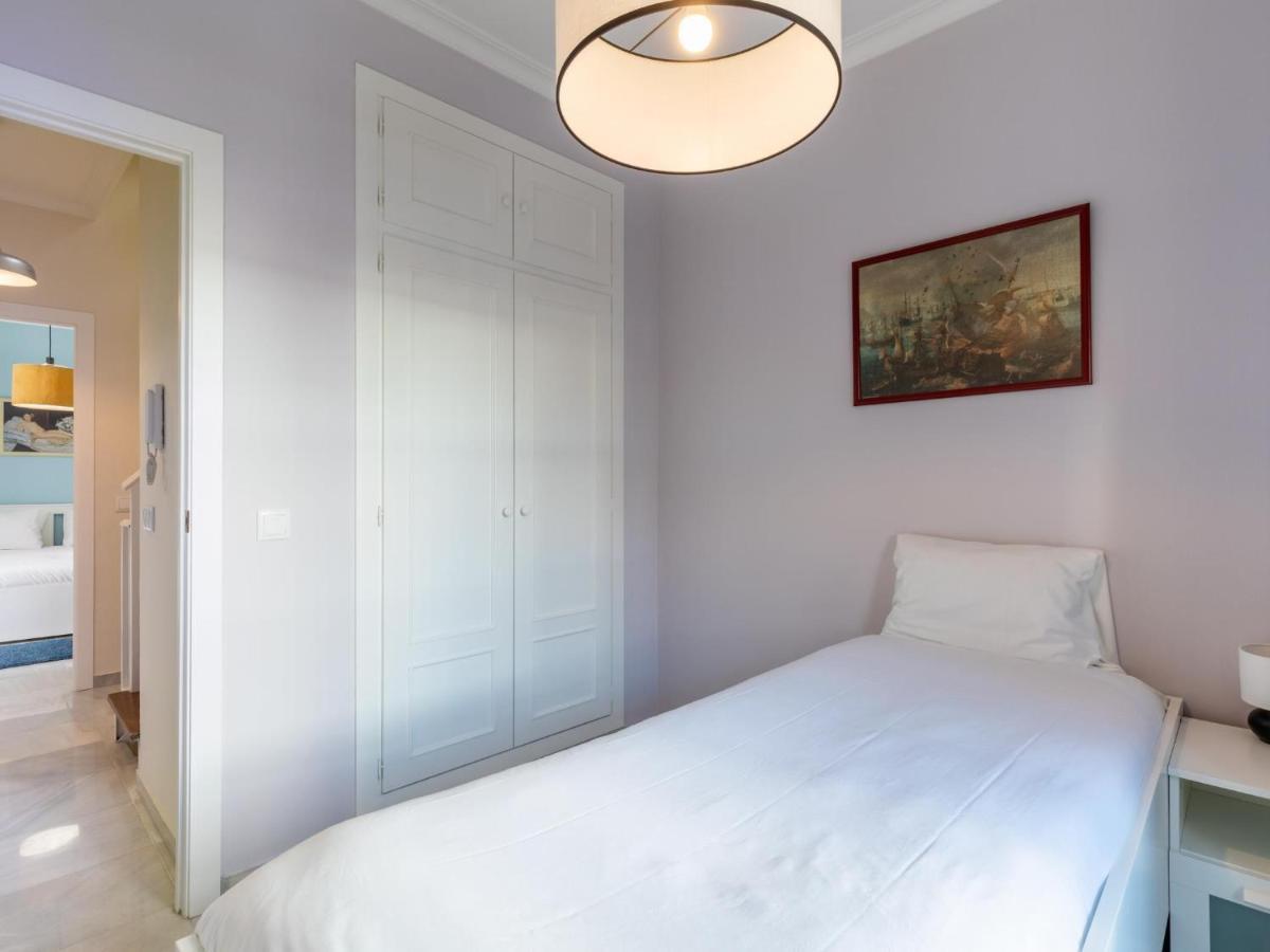 Holi-Rent Penthouse Penuelas Севилья Экстерьер фото