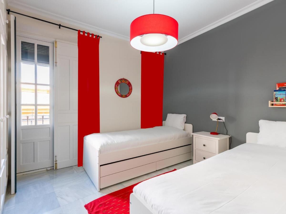 Holi-Rent Penthouse Penuelas Севилья Экстерьер фото